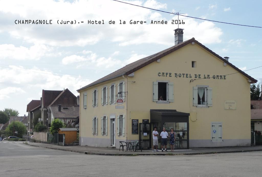 Cafe Hotel De La Gare Champagnole Luaran gambar