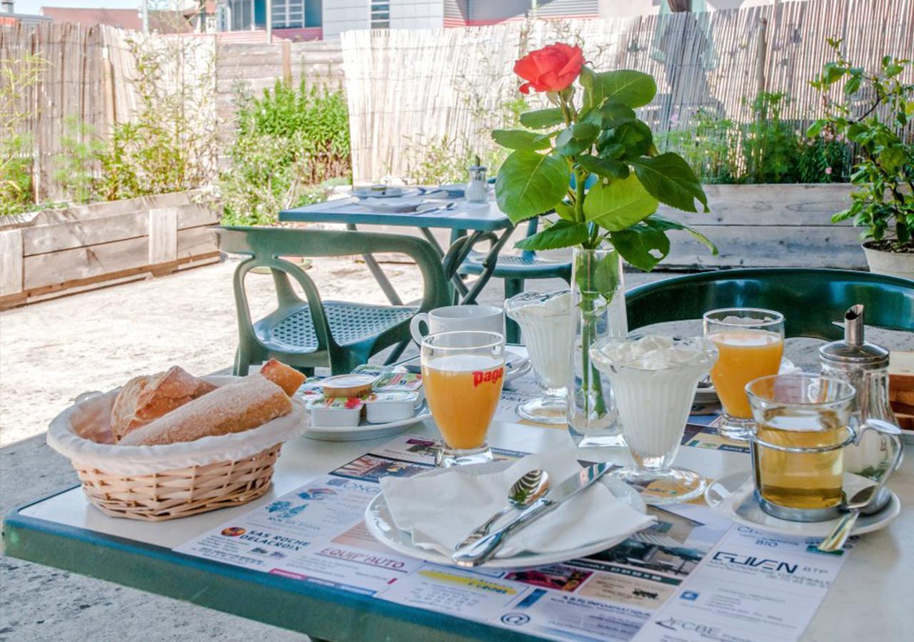 Cafe Hotel De La Gare Champagnole Luaran gambar
